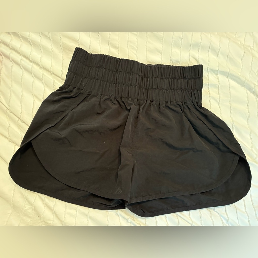 Zenana shorts size large
